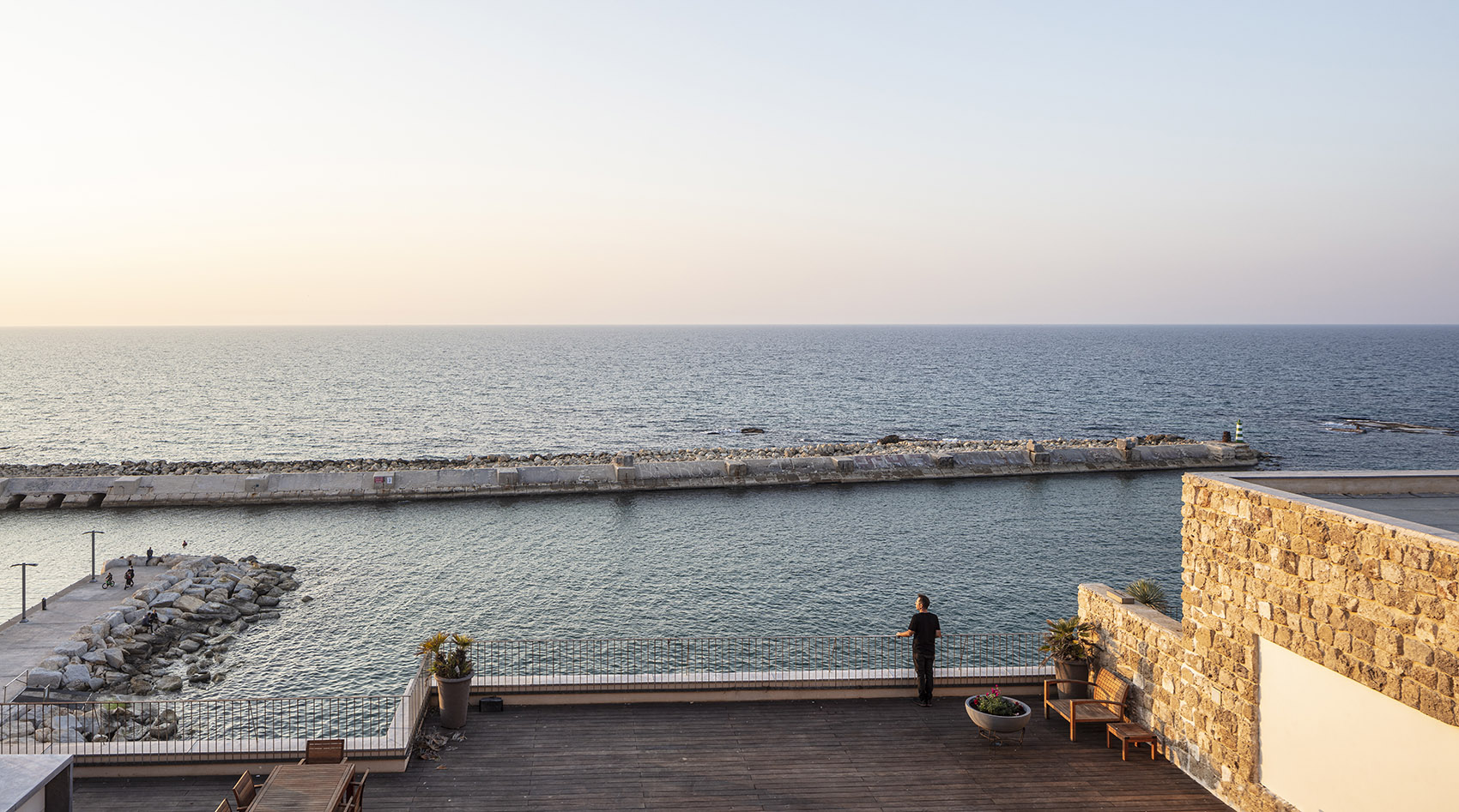 以色列 Jaffa 住宅,海边别墅丨Omar Danan,Raz Melamed Architect-4