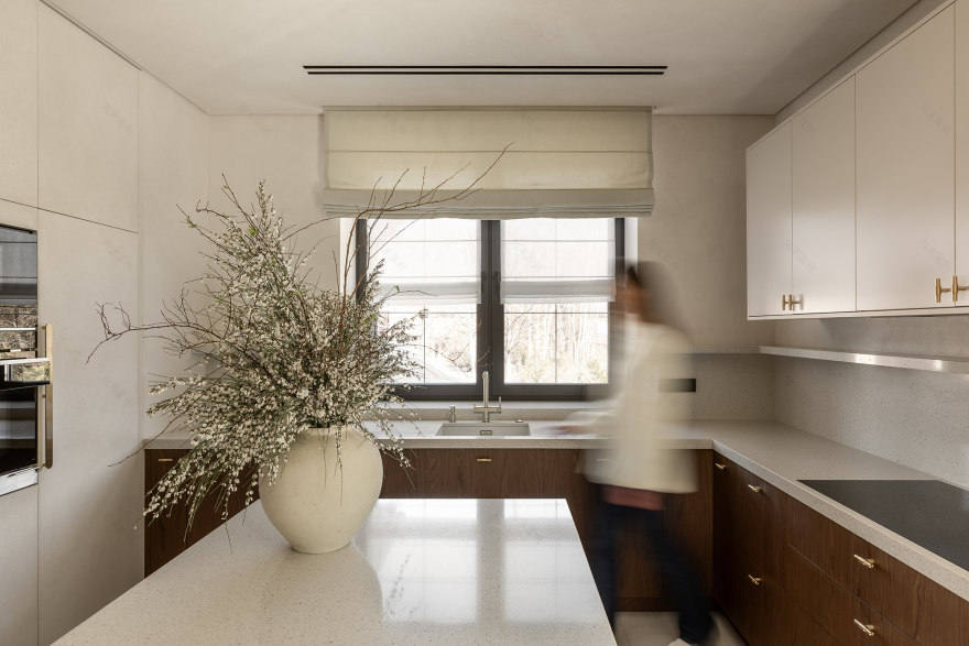 青山别墅(注:house常见可译为房子、住宅、别墅等,这里结合语境GREEN HILLS(青山),别墅表意更合适) 丨UkraineKyiv丨YD interior studio-16