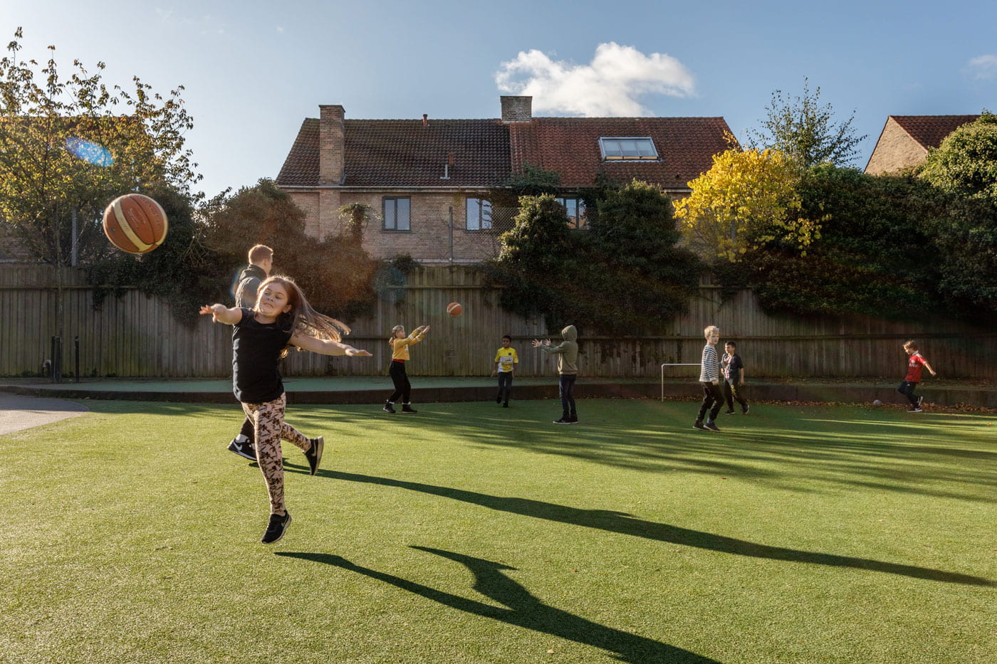 杜威杰气候学校庭院-6