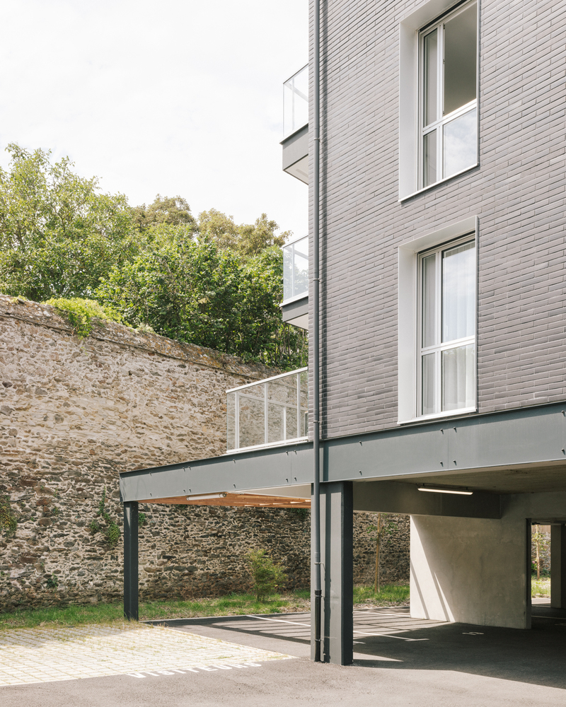 圣马洛港口边的现代马洛式建筑-36