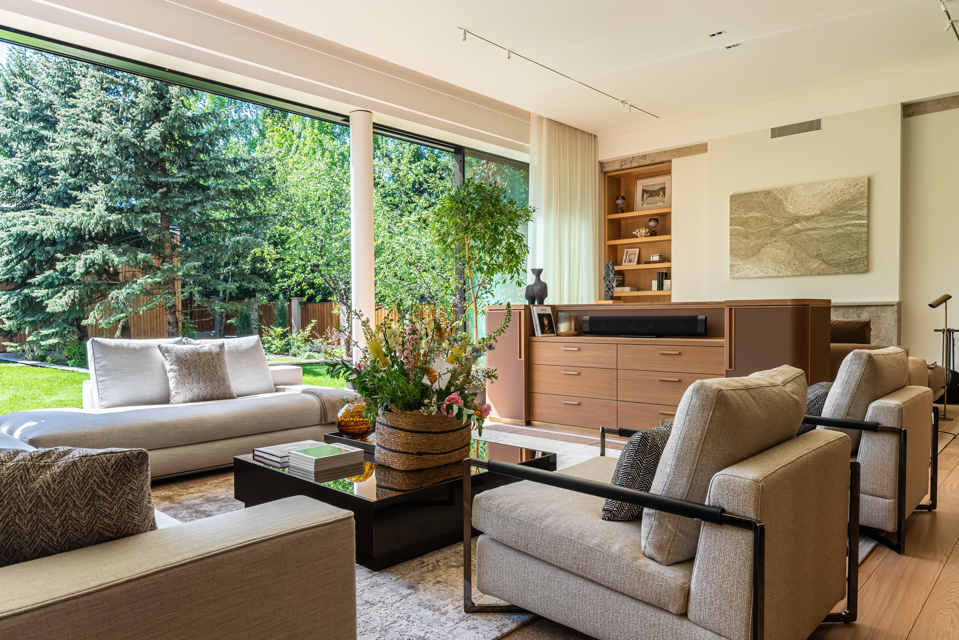 Villa Garden (interior)-2