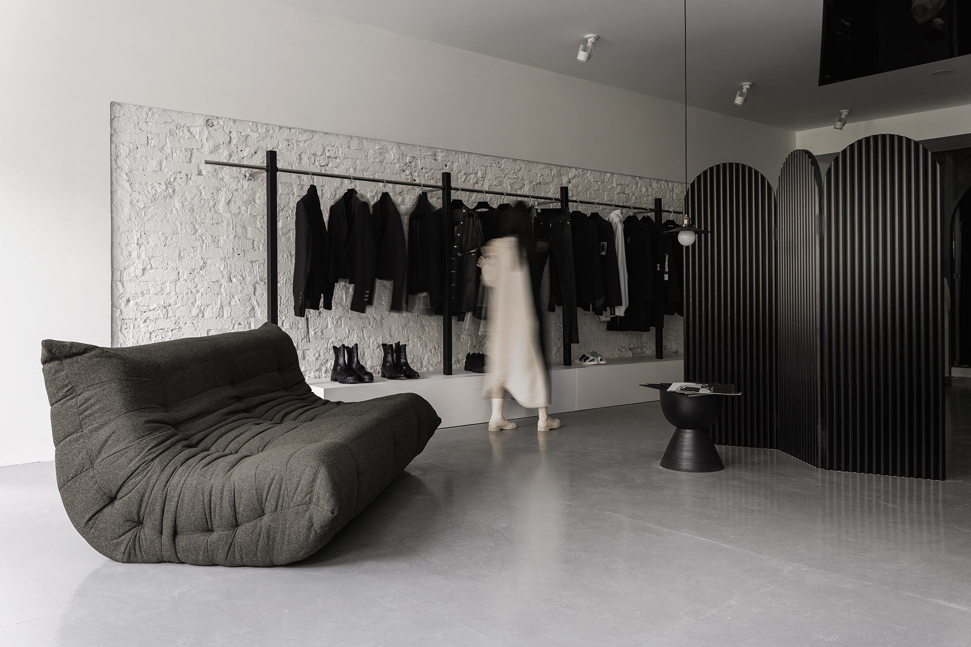 黑暗画廊丨越南河内丨Naki Wood Studio-30