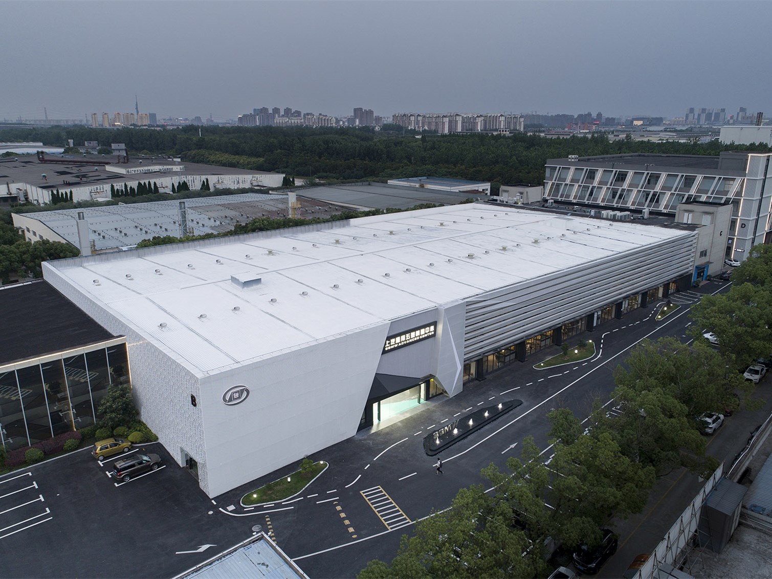 上海上汽通用五菱前瞻中心-3