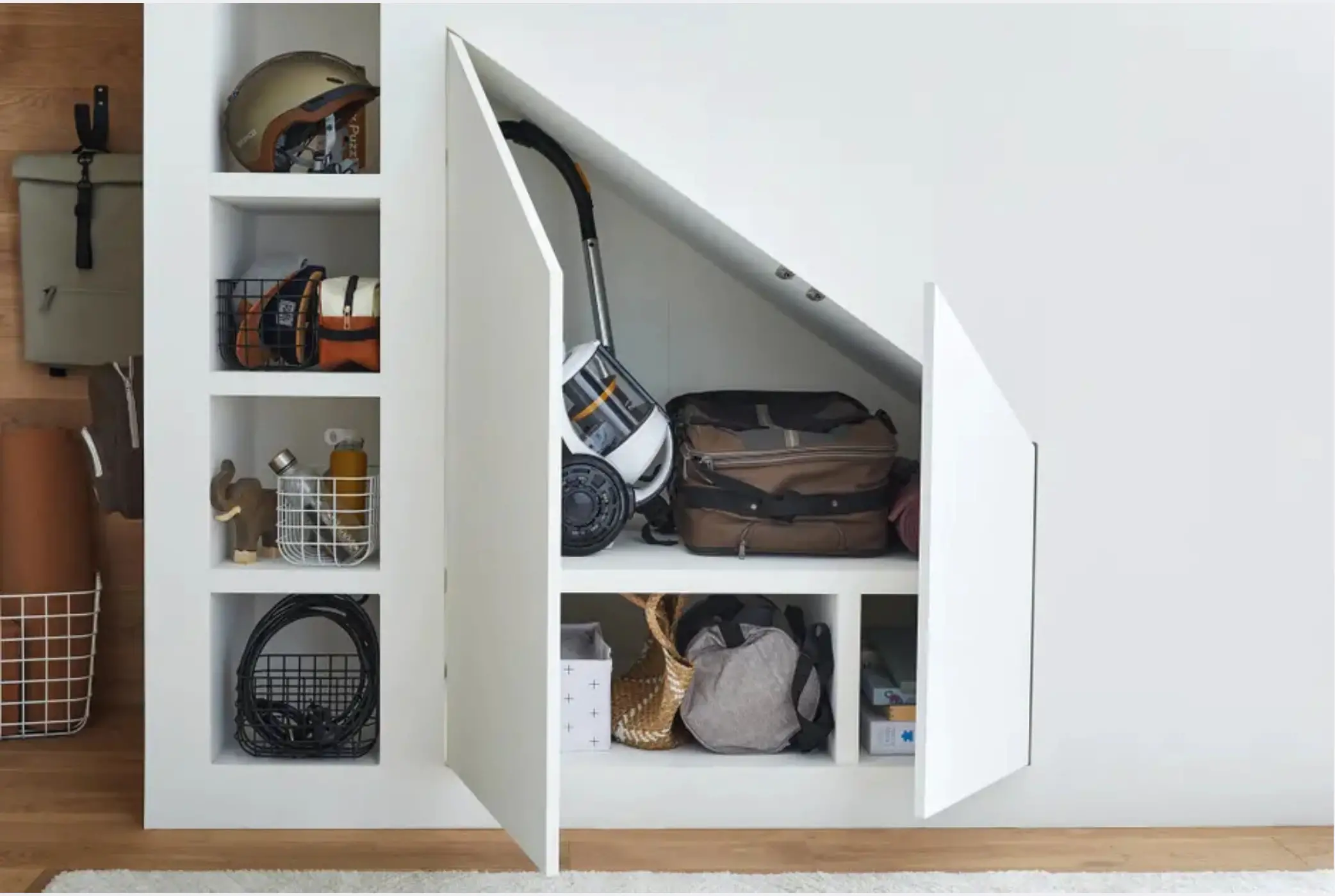 利用楼梯下的空间 | 三种创意设计方案-9