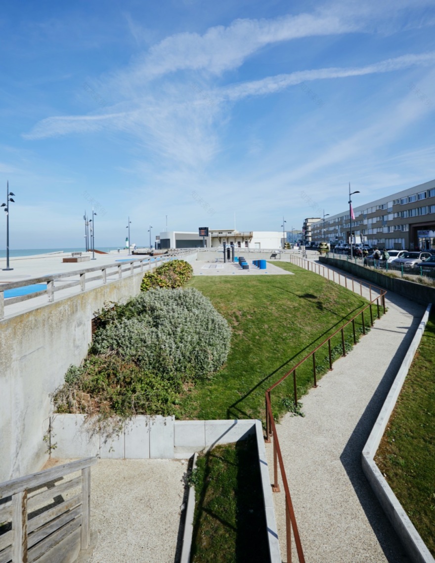 法国勒特朗河畔的现代滨水空间设计丨Berim – Espace Libre-6