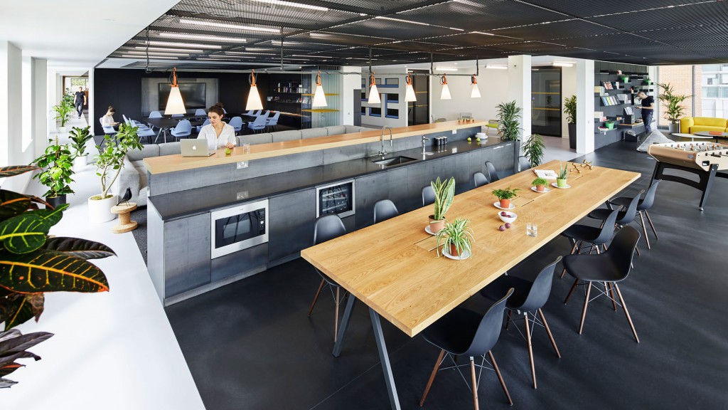 现代金融巨头英国总部-5