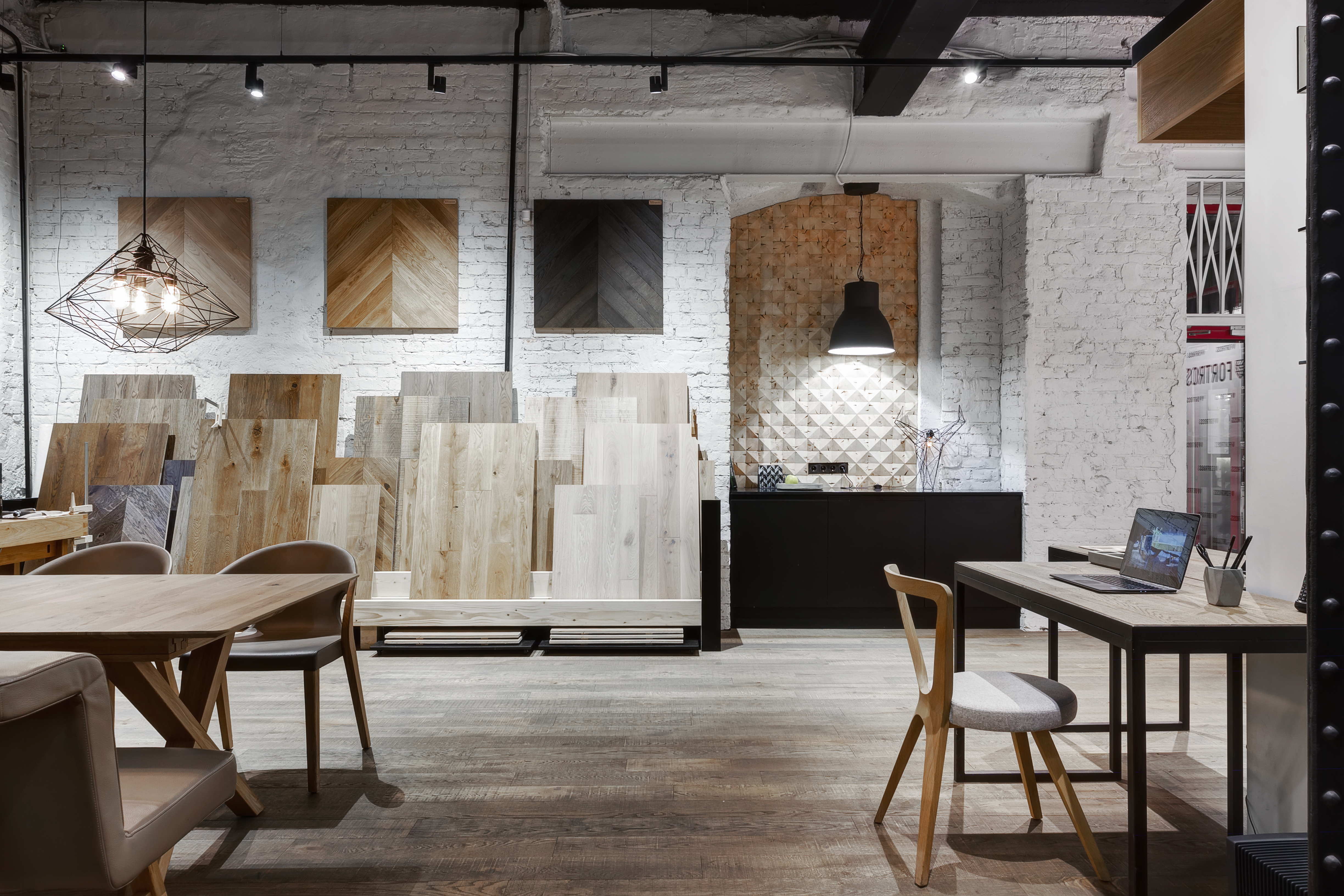 莫斯科中心工业建筑中的原木魅力-22