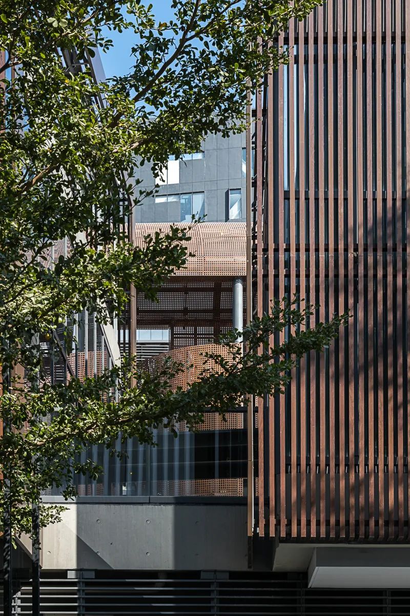 神秘艺术小镇 | 契里柯街道与杜尚楼梯的对话-23