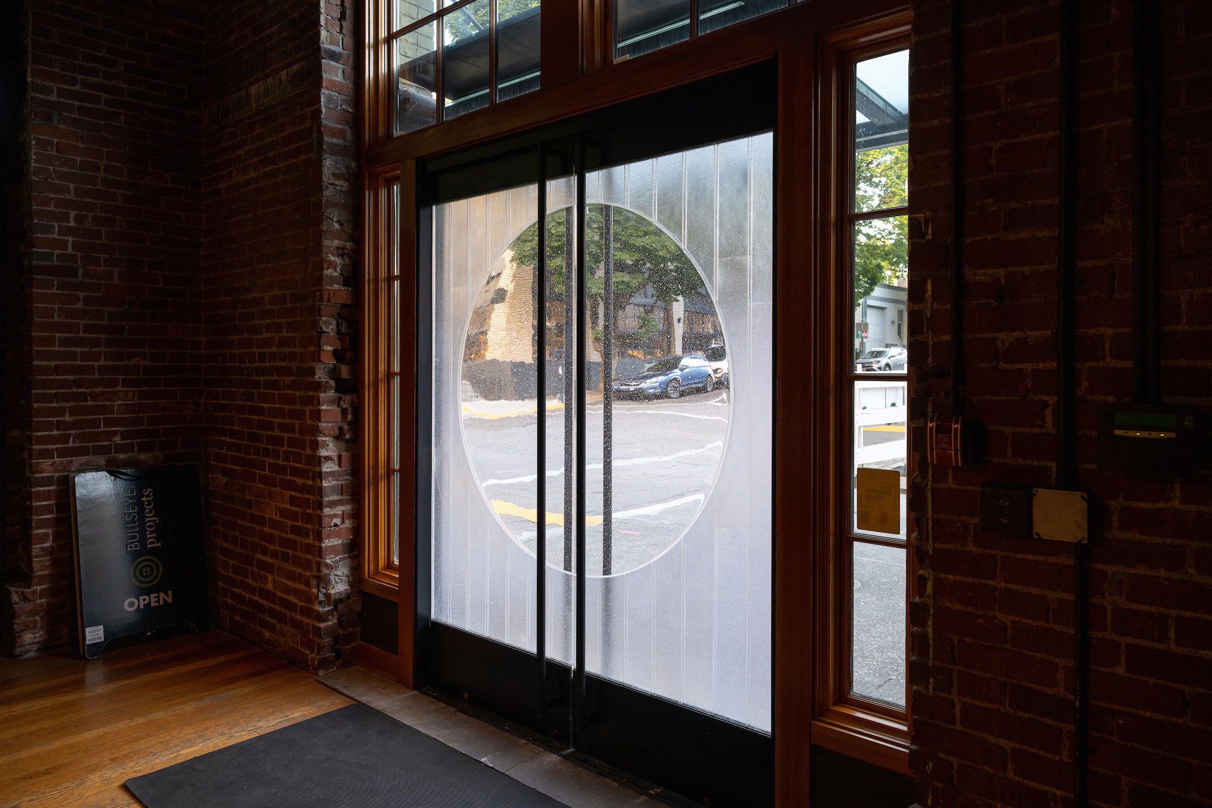 独角兽工作室的奥库拉斯门丨Bullseye Studio-8