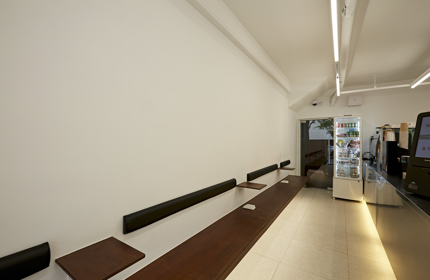 三星洞咖啡厅，15 坪极简空间设计-10