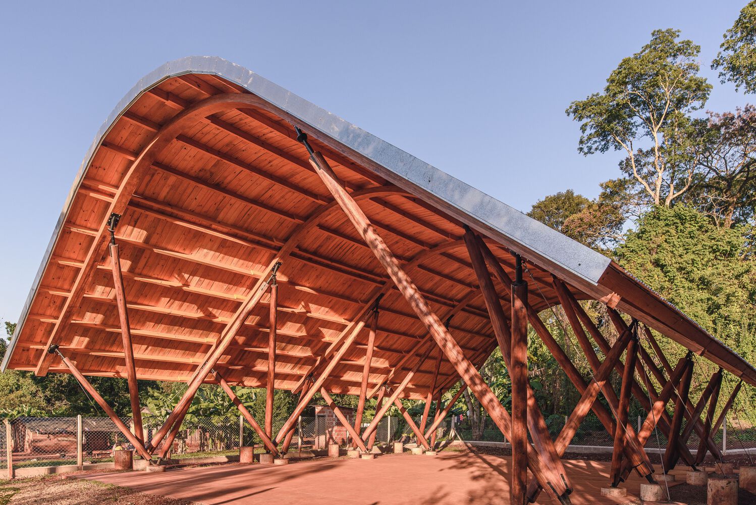 阿根廷 TAKUAPÍ 有盖学校露台丨库恩,大众艺术,平塔卢巴-12