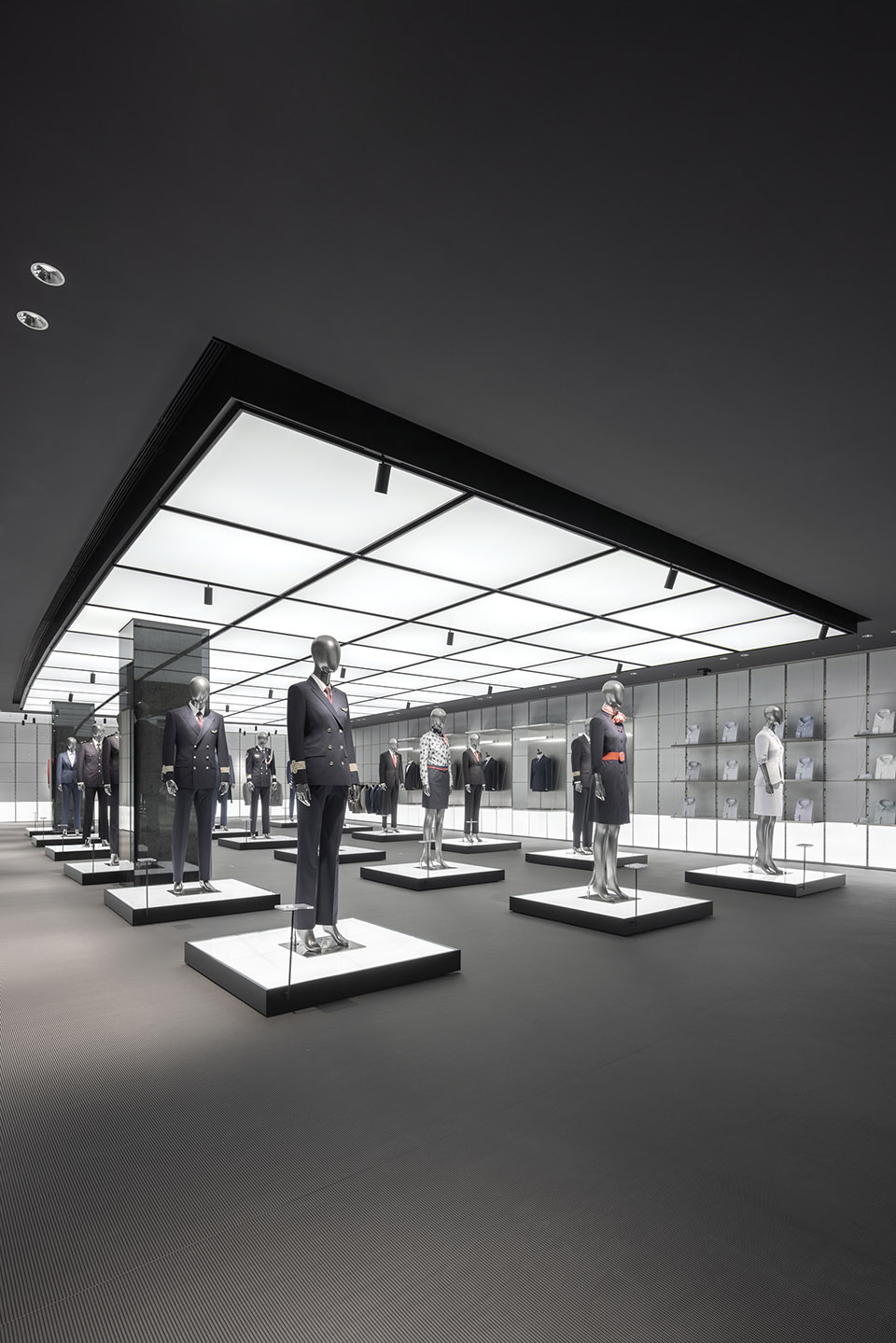 服装店丨中国宁波丨大犬建筑设计-91