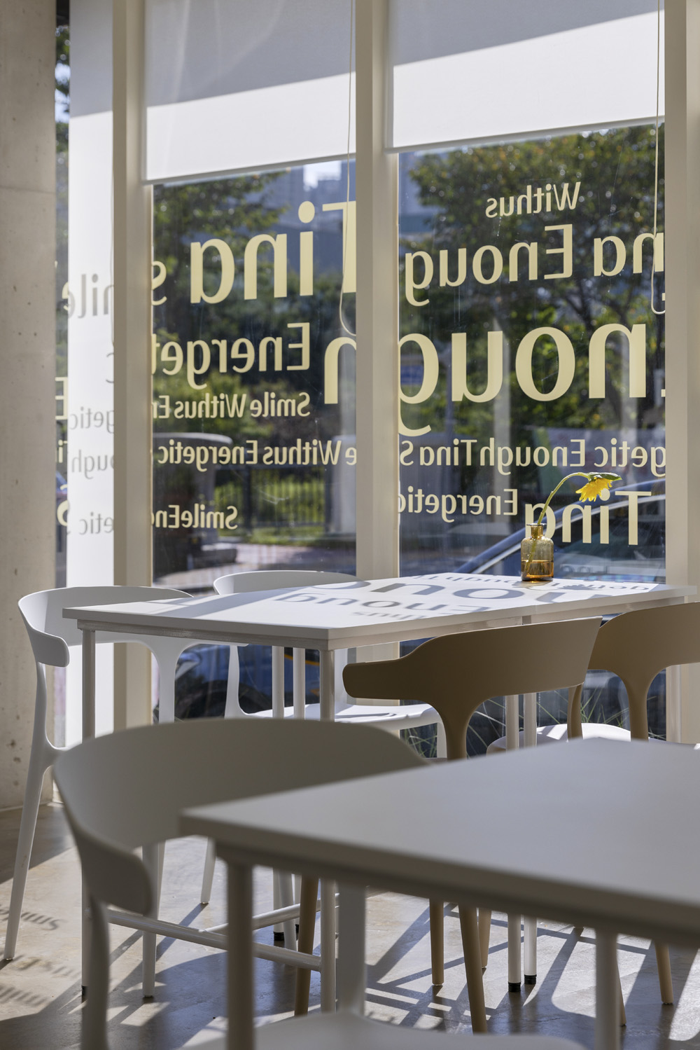 欧洲风格别墅 | 典雅白色调的浪漫演绎-18