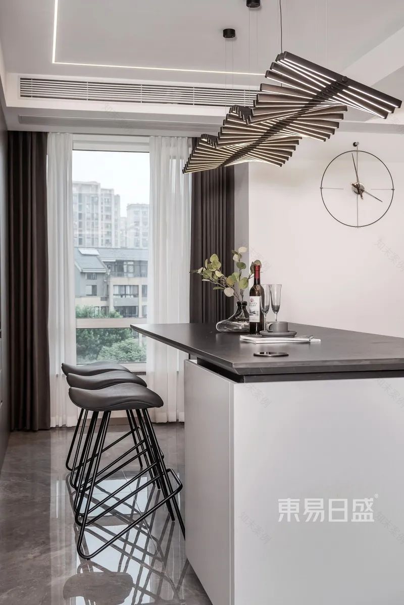 240㎡大平层装修,润物细无声的现代风设计!-24