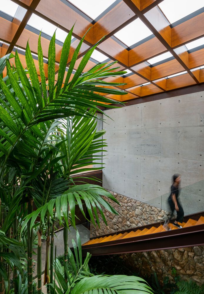 绿意盎然与自然共生的巴西家庭住宅丨巴西圣保罗-11