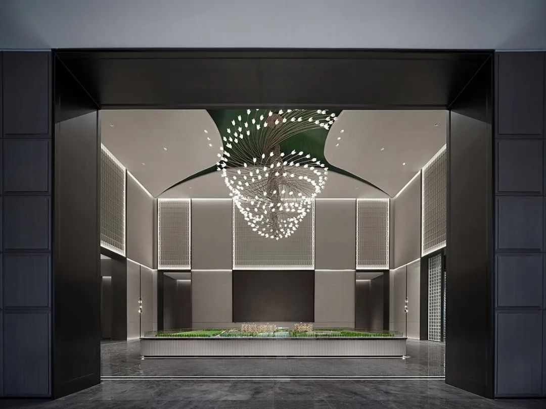 天津中梁·长风雅著售楼处 | 蝶舞花间的灵动空间-14