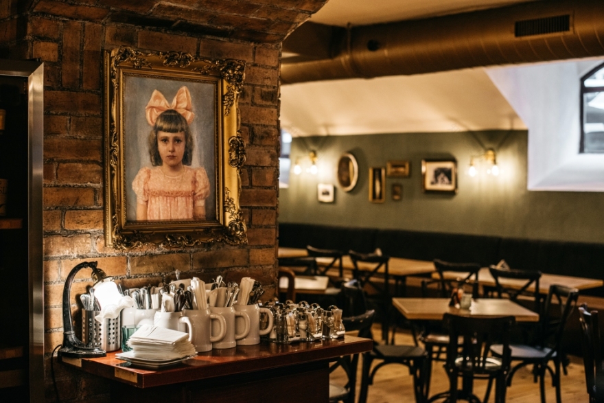 从地中海餐厅改造为经典酒馆-65