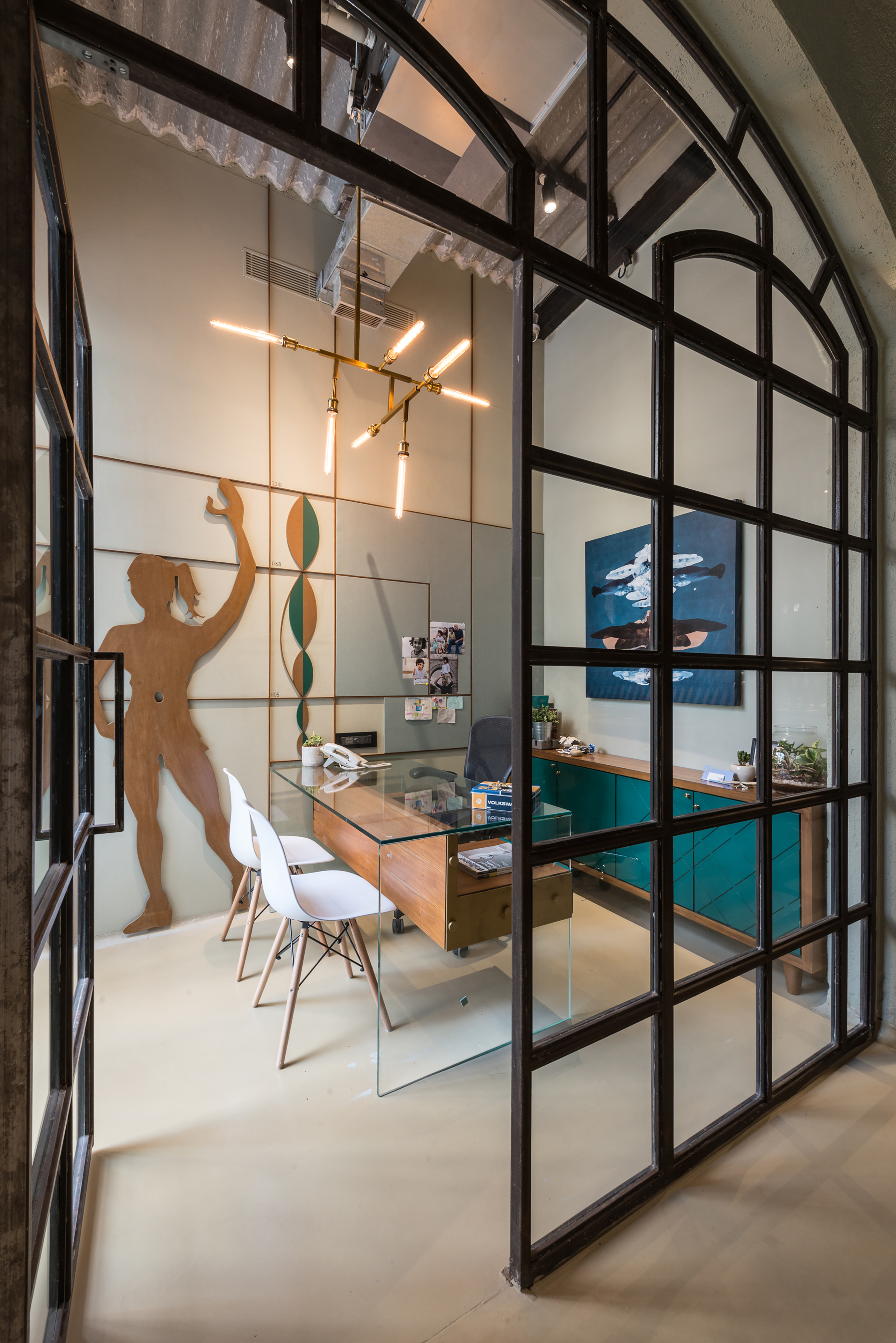 废弃仓库变身高颜值创意实验室-19