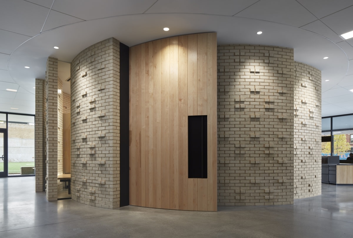 Wheeler Kearns Architects 打造温馨社区氛围的校园扩建-18