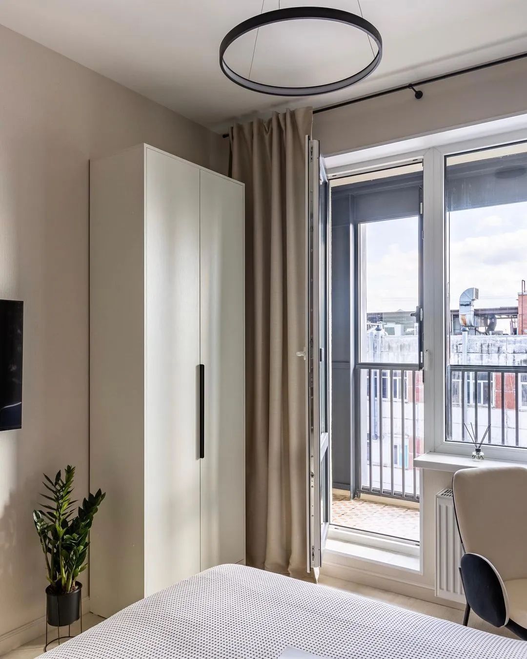 29㎡一字型小公寓室内设计丨Ekaterina Shein-17
