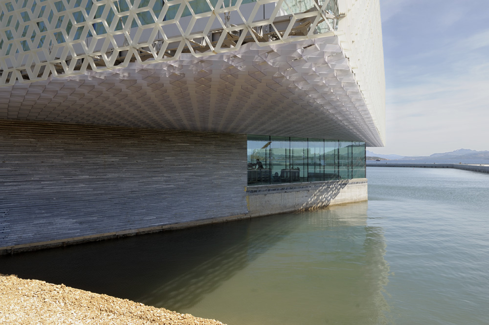 马达莱纳前军事港口的绿色复兴-46