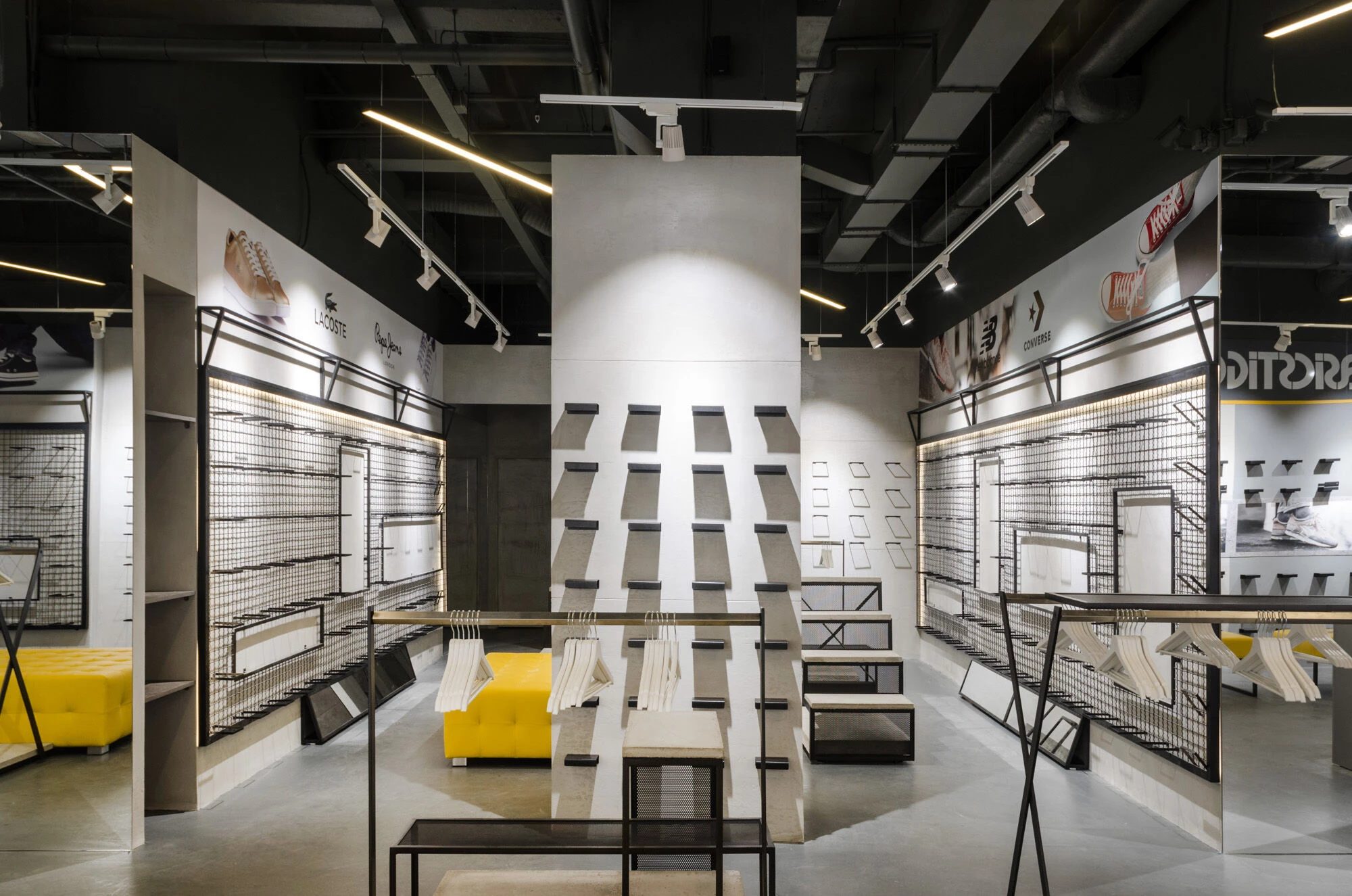 STREET & SPORT 展厅丨AB+Partners-5