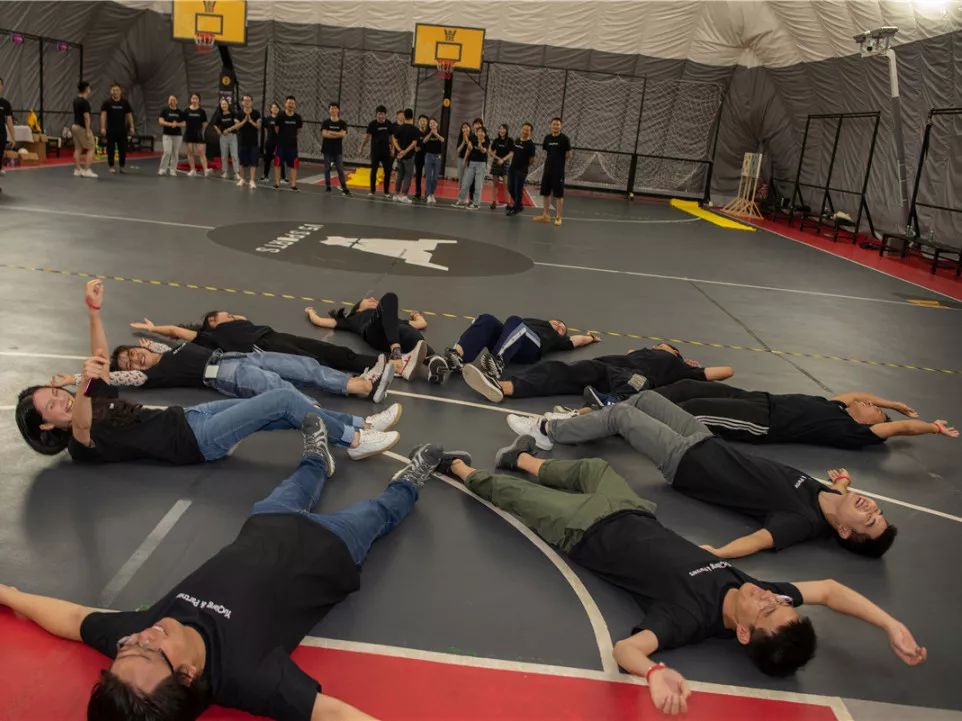 于强&Partners 团建活动，室内设计团队打造“飞驰人生”-21