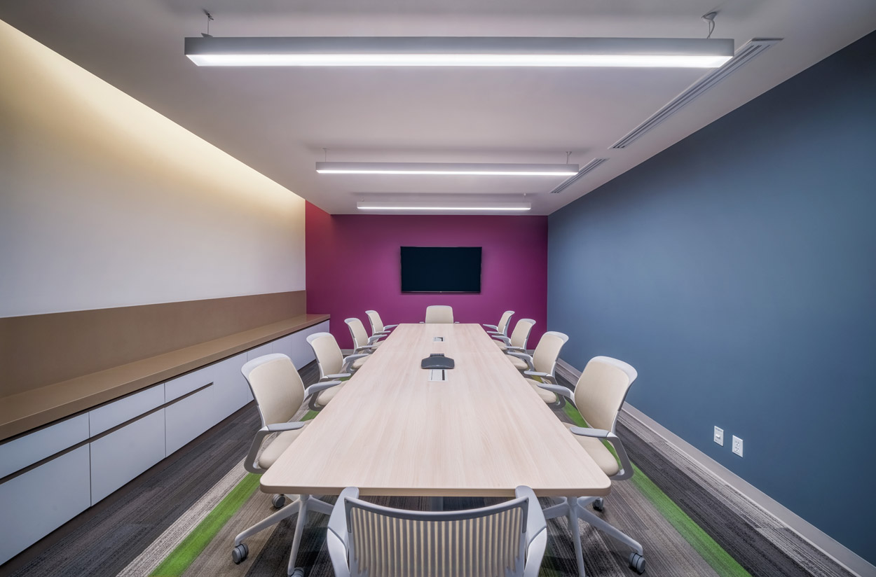 涂料巨头 Sherwin Williams 全球总部办公室设计-10