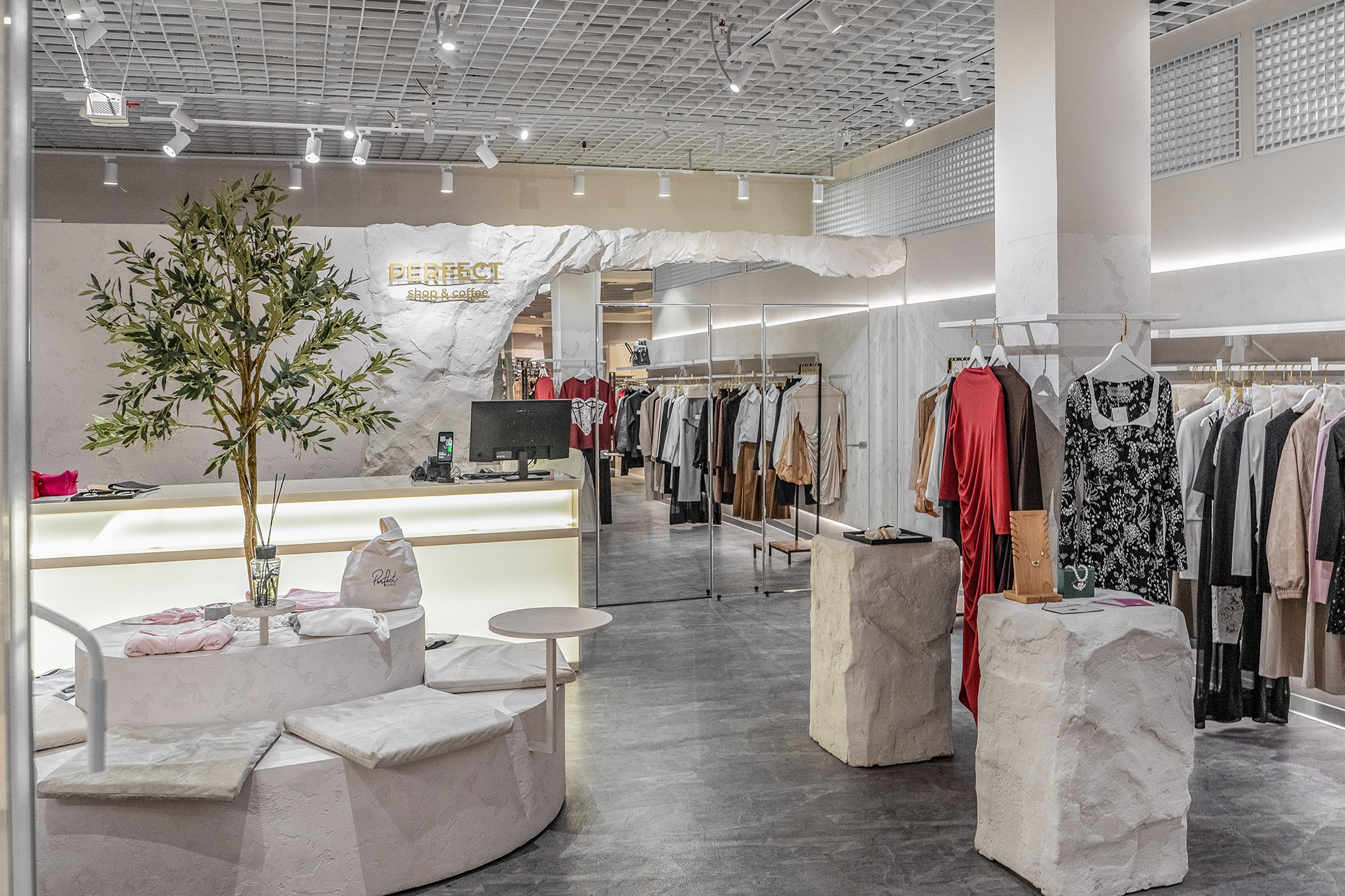 Perfect brand 服装店-0