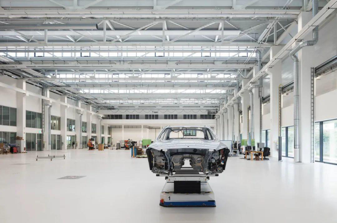 德国下一代汽车技术主动研发型工厂-24
