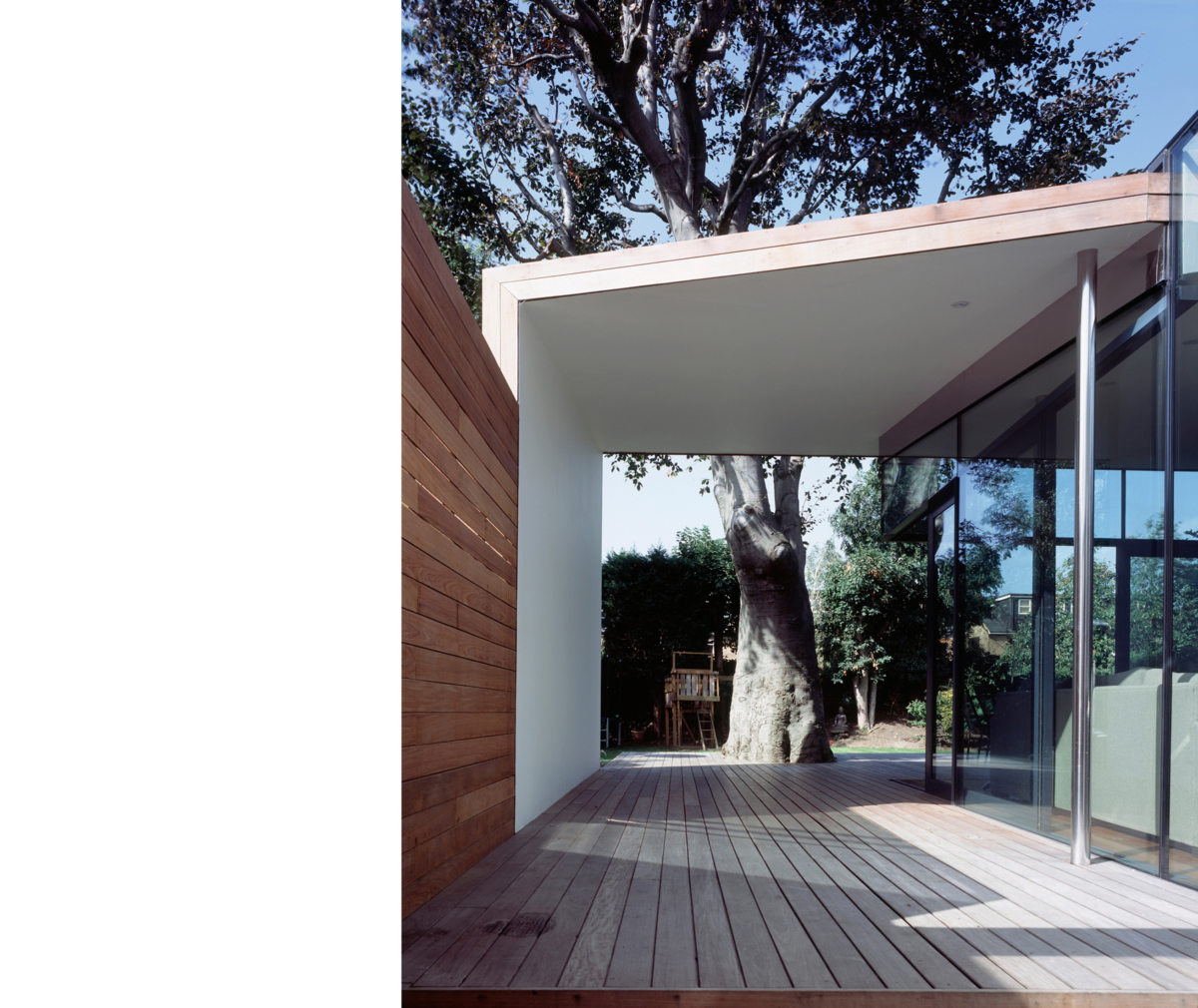 包裹屋；环绕住宅（注：Wrap House可能是有特定所指的，如一座极具特色设计、建筑外观有环绕形态的住宅，若没有更多背景信息，这两种常见理解供参考，这里按要求给出环绕住宅作为单一翻译结果）

最终翻译：环绕住宅 丨英国伦敦丨Alison Brooks Architects-39