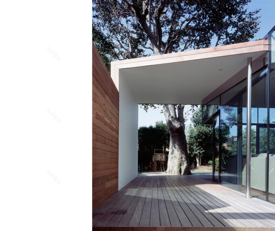 包裹屋;环绕住宅(注:Wrap House可能是有特定所指的,如一座极具特色设计、建筑外观有环绕形态的住宅,若没有更多背景信息,这两种常见理解供参考,这里按要求给出环绕住宅作为单一翻译结果)
最终翻译:环绕住宅 丨英国伦敦丨Alison Brooks Architects-39