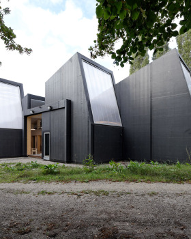 The Good, the Bad and the Ugly Artist's Studio / Didier Fiúza Faustino