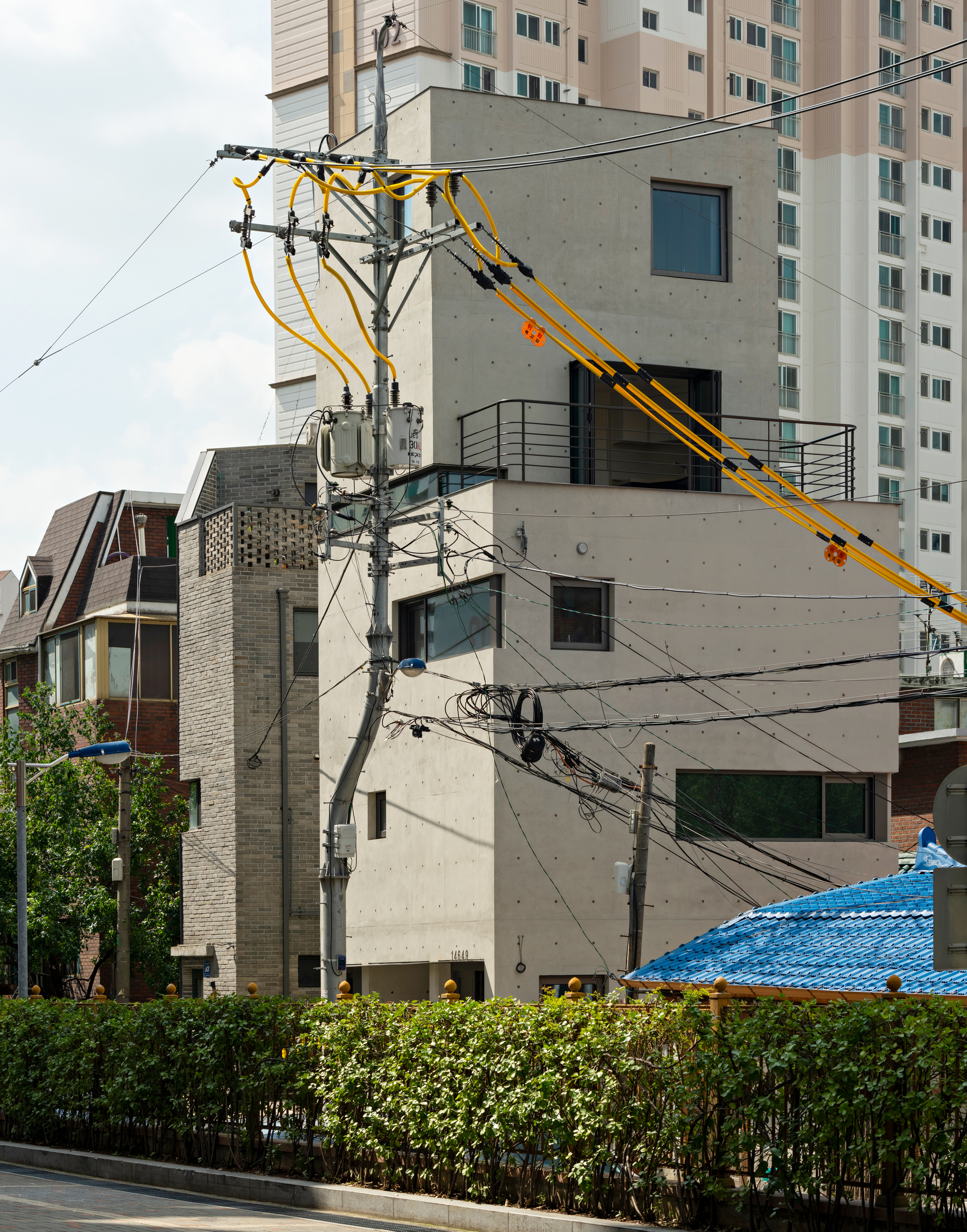 Micro Housing S / Architects H2L-44