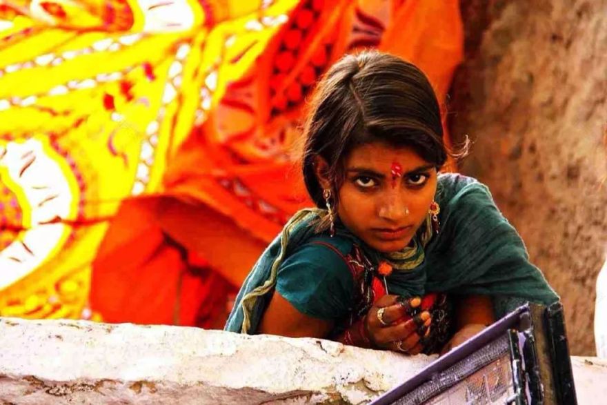 环游世界的美女设计师,把艺术与色彩织成了家-16