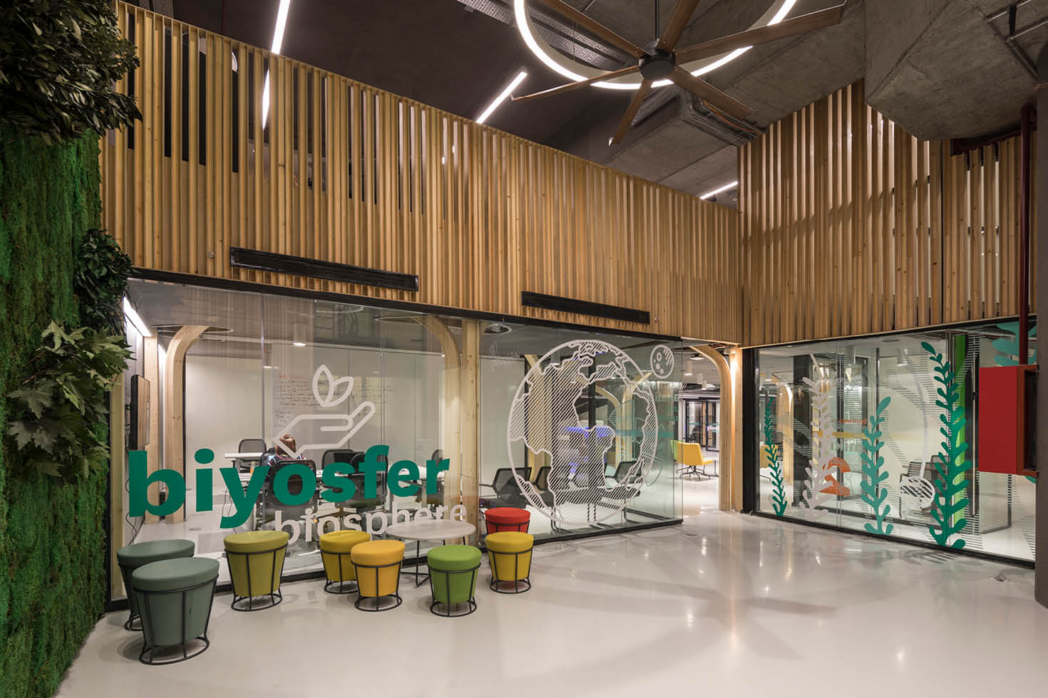 伊斯坦布尔地铁 cave 变身未来科技实验室-24