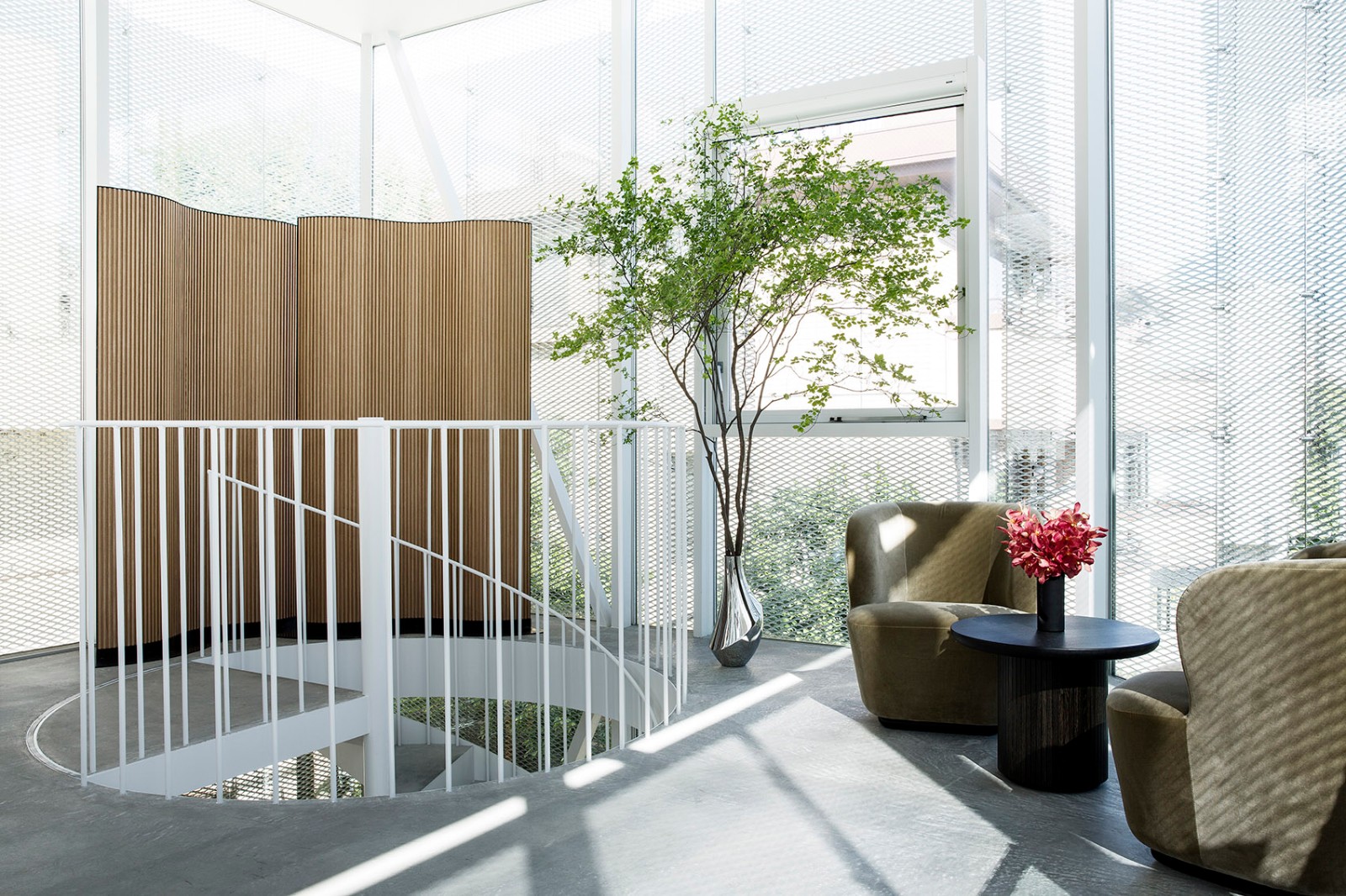 极简主义与极繁主义的碰撞——东京Natur-Nicolai Bergmann珠宝旗舰店  OEO Studio-7