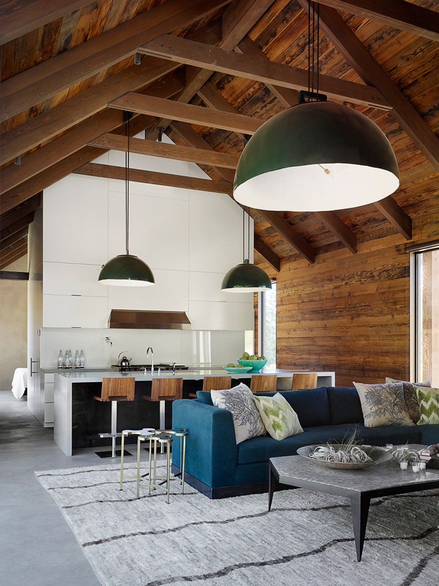 Sentinel Ridge Farmhouse Display Contemporary and Agrarian Aesthetics-8