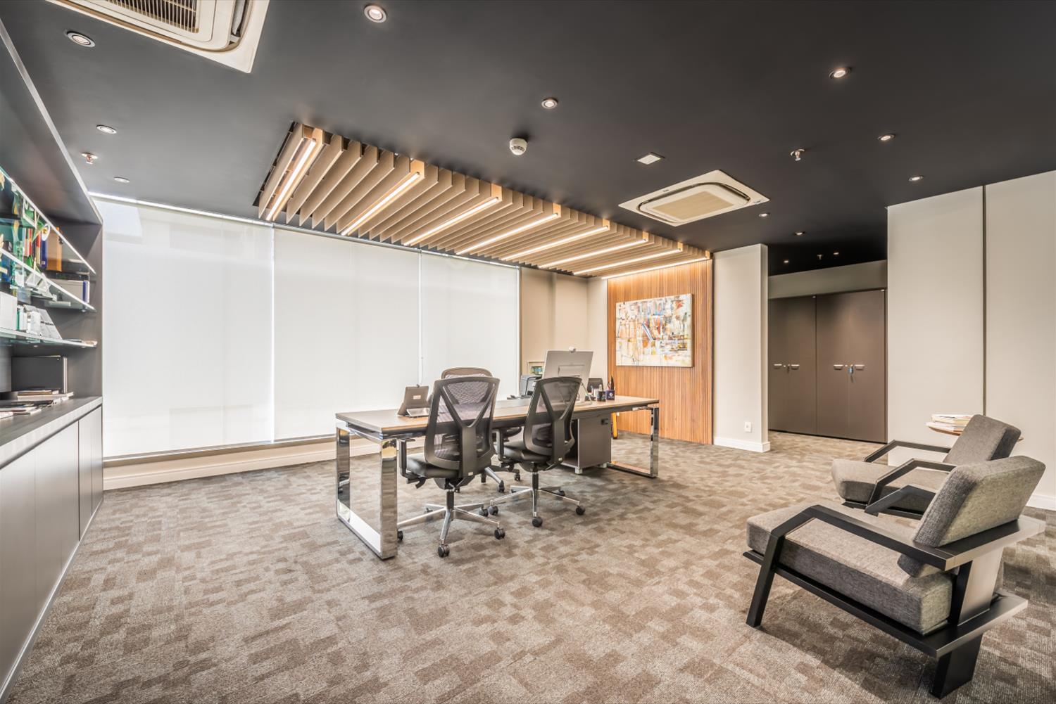 TOTVS 公司总部 | 木质与玻璃的现代企业空间-8