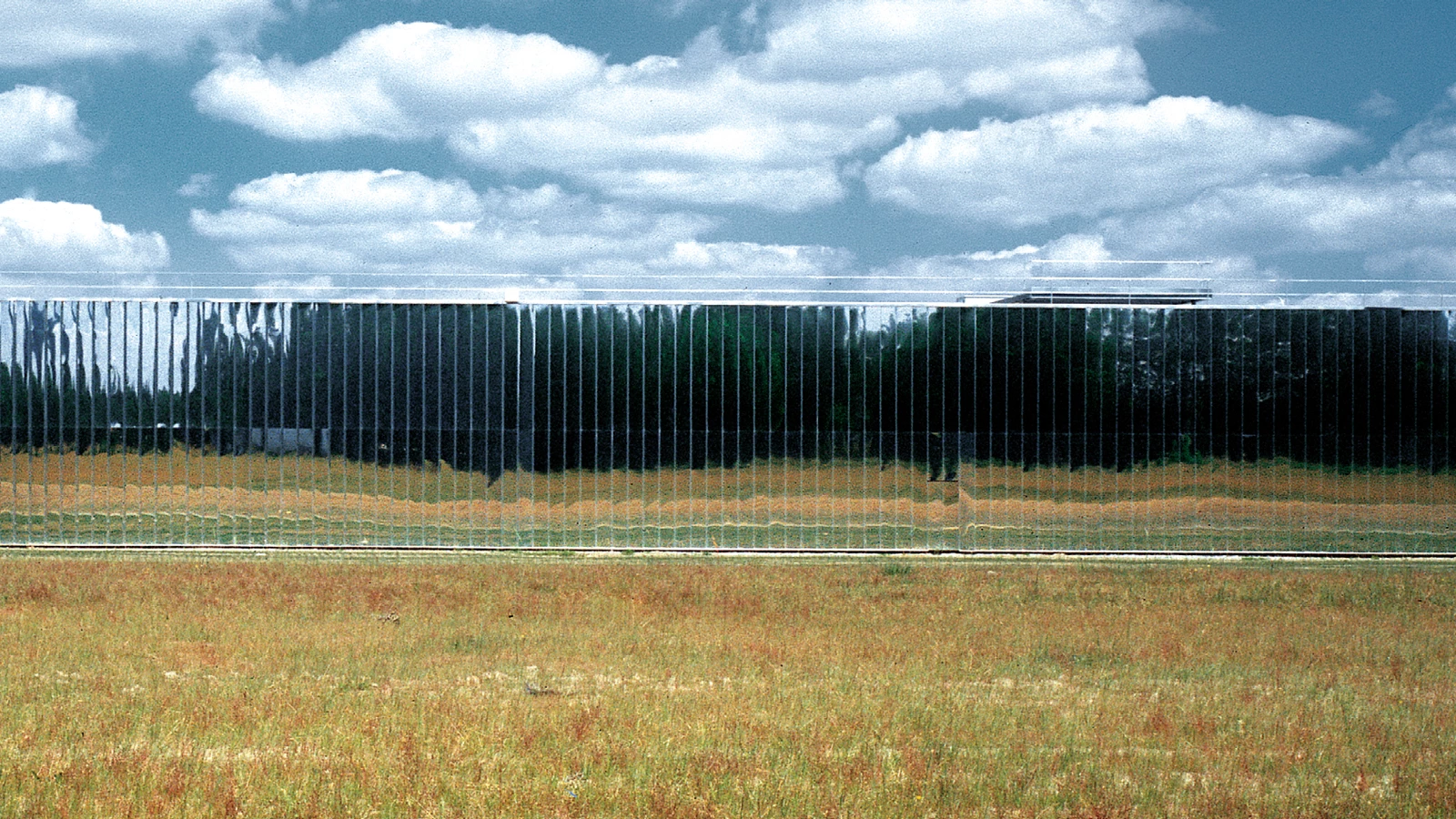 Fábrica Aplix, Le Cellier-sur-Loire-0