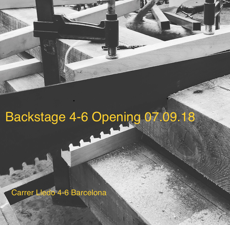 巴塞罗那的暗黑艺术时尚空间-11