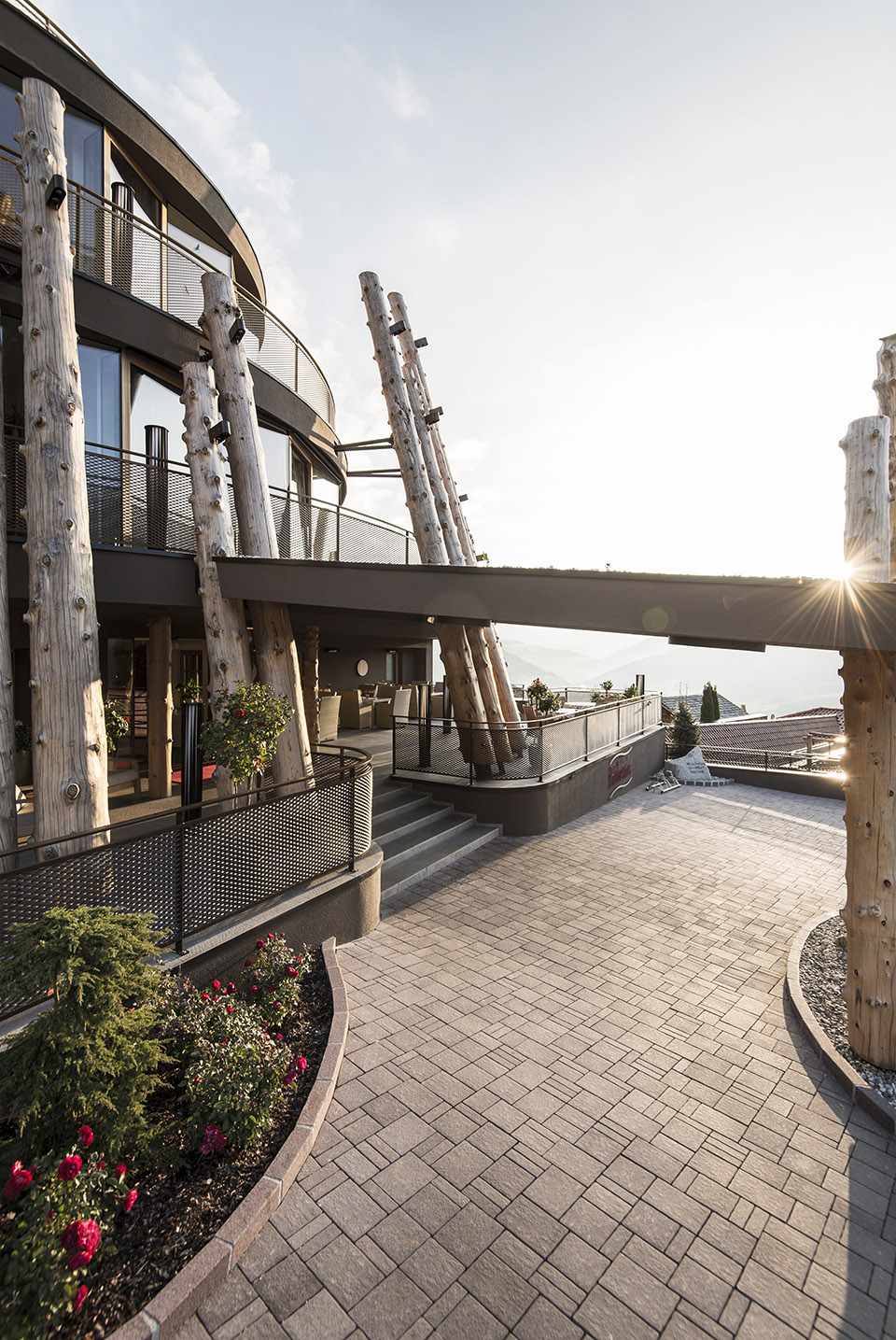 游弋于天地间 & 拥有漂浮大泳池的意大利Hubertus 酒店 / noa* -88