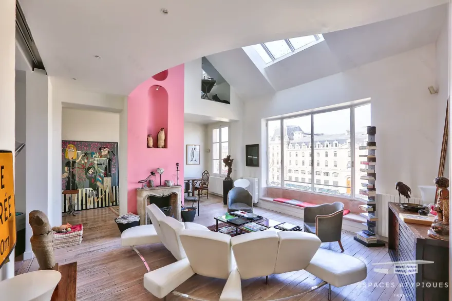 巴黎顶层艺术家工作室,粉色壁炉与梦幻巴黎圣母院景观-2