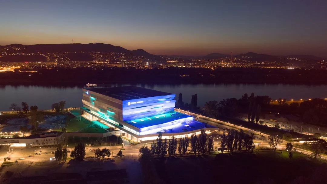 波光粼粼的多瑙河畔游泳馆，布达佩斯 Duna Arena-69