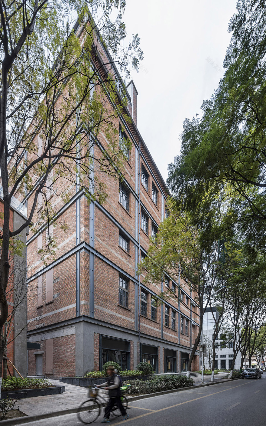 昆明彩云里艺术商业新生共同体 & 原昆明橡胶厂改造 / Kokaistudios-66