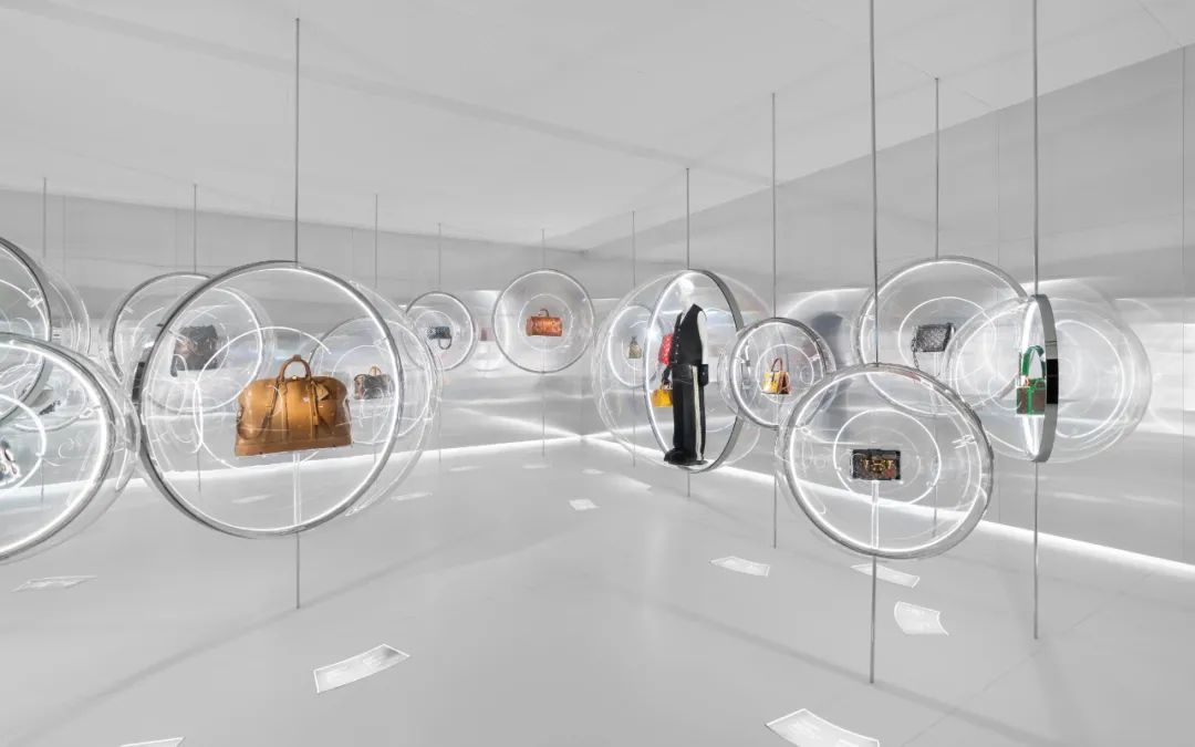 Louis Vuitton 泰国专卖店之梦幻之旅丨泰国曼谷丨OMA-41