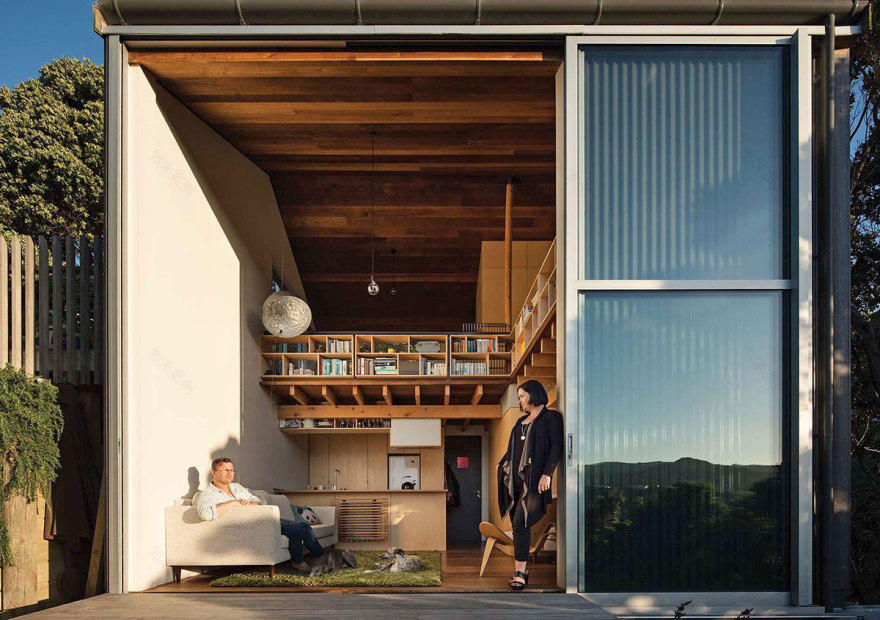 新西兰 50 平米玻璃墙小屋 | 极简与自然的完美结合-1