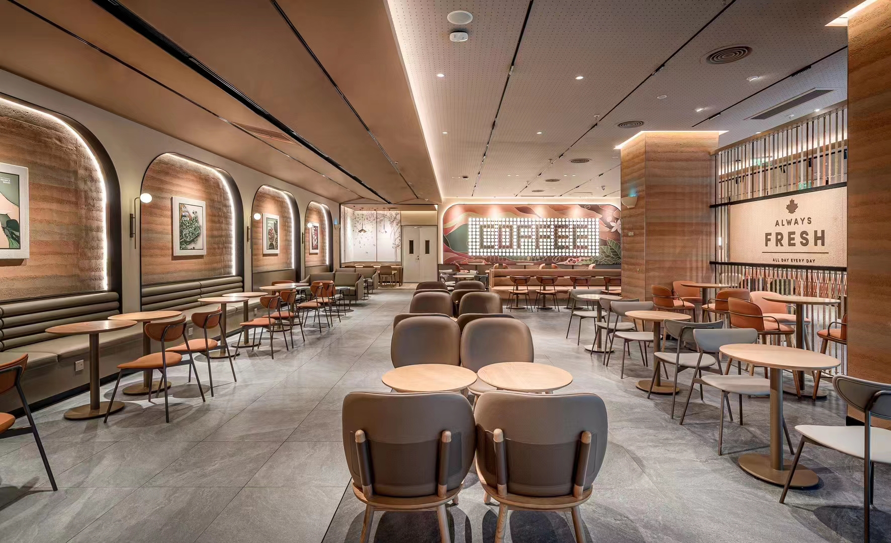 兰州的蒂姆·霍顿斯（咖啡店）

注：TIM HORTONS 是一家知名咖啡连锁品牌，一般直译为蒂姆·霍顿斯  丨中国兰州-7