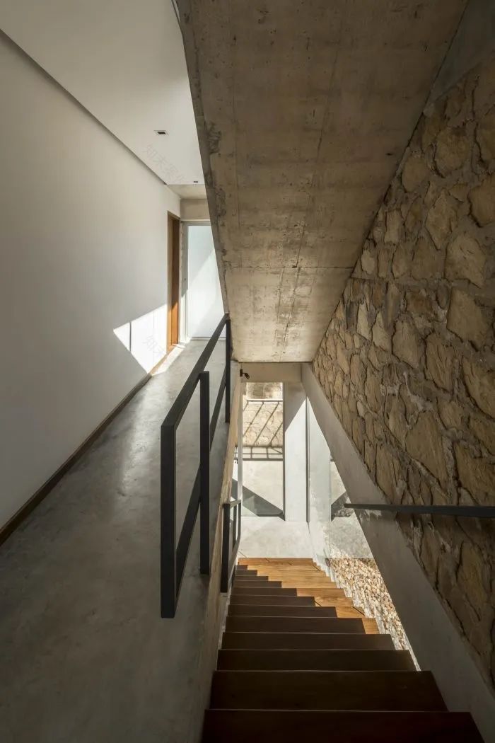 山顶屋丨OMCM arquitectos-43