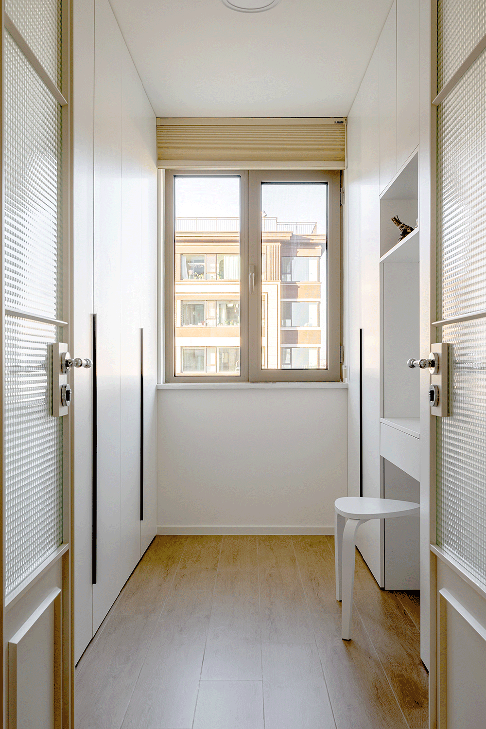 67㎡小家靠旋转电视墙变出N种生活场景丨久栖设计-67